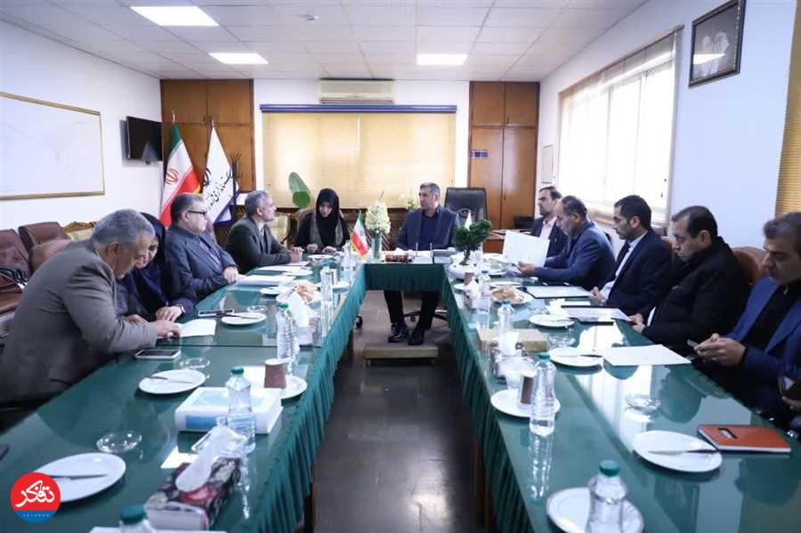 باید صنایع دستی را به ادبیات توسعه نزدیک کنیم
