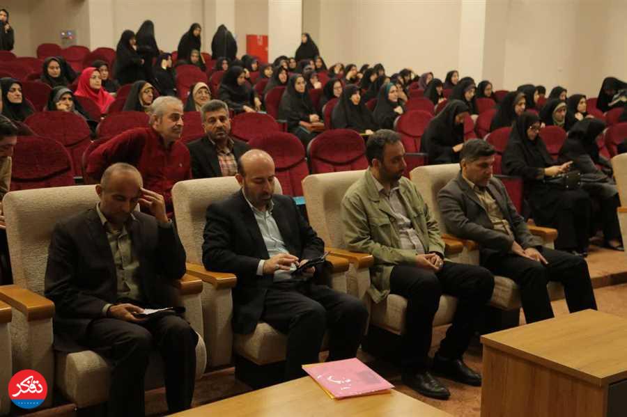 معلمان؛ تمدن‌سازانِ ایران اسلامی