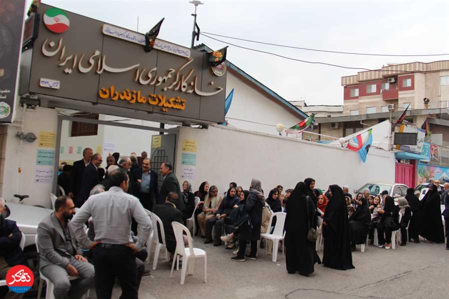 مراسم روز جهانی کارگر در قائم‌شهر با استقبال چشم‌گیر کارگران و بازنشستگان