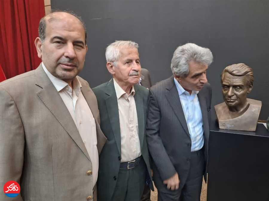 شبی که فرهنگ بر صدر نشست